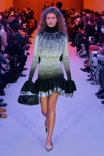 Look 21